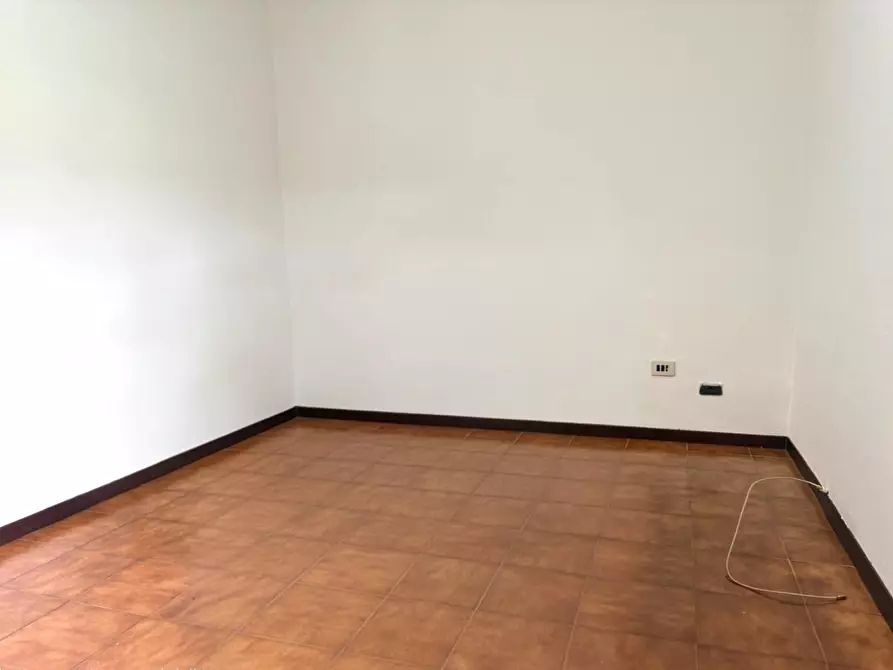 Immagine 10 di Villetta a schiera in vendita  a Capannori