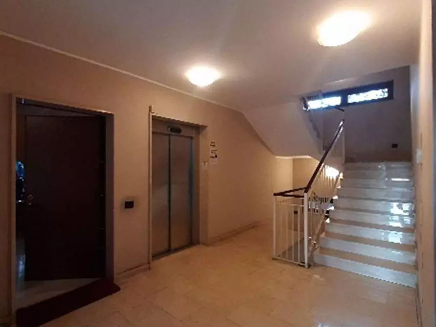 Immagine 12 di Appartamento in vendita  a Milano