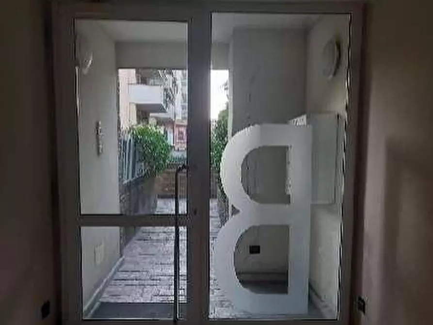 Immagine 8 di Appartamento in vendita  a Milano