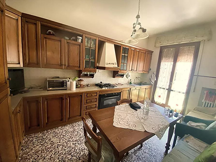 Immagine 5 di Appartamento in vendita  a Montopoli In Val D'arno