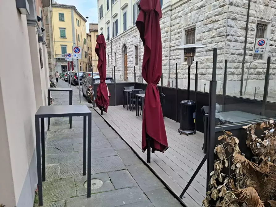 Immagine 4 di Locale commerciale in vendita  a Pisa
