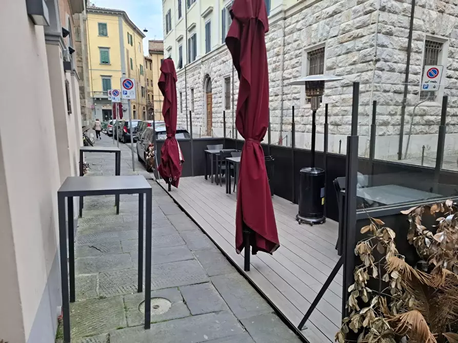 Immagine 5 di Locale commerciale in vendita  a Pisa