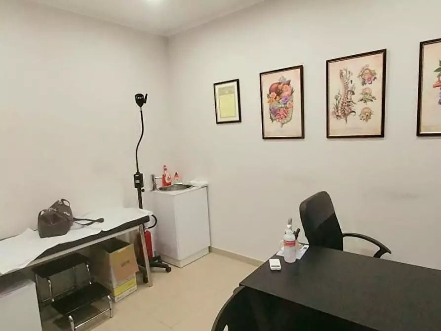 Immagine 4 di Ufficio in vendita  a Calci