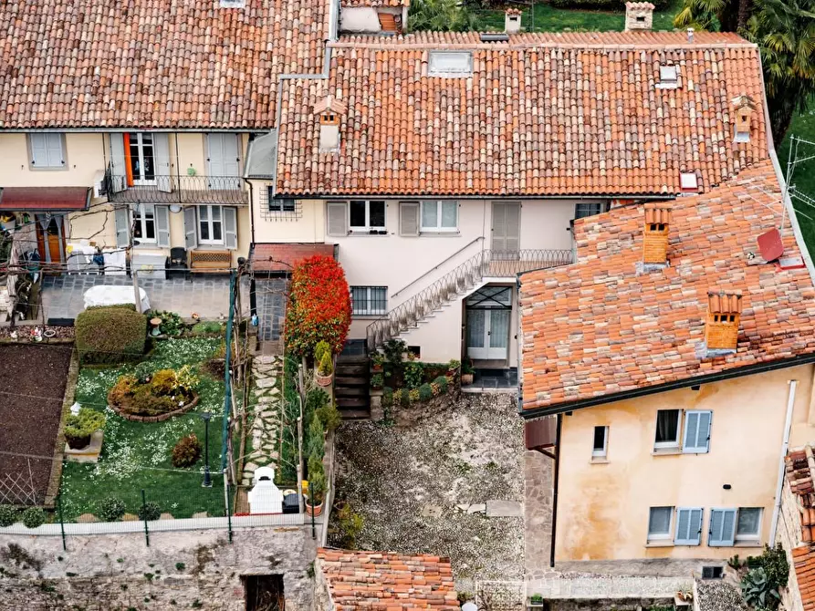 Immagine 2 di Porzione di casa in vendita  a Vallo Torinese