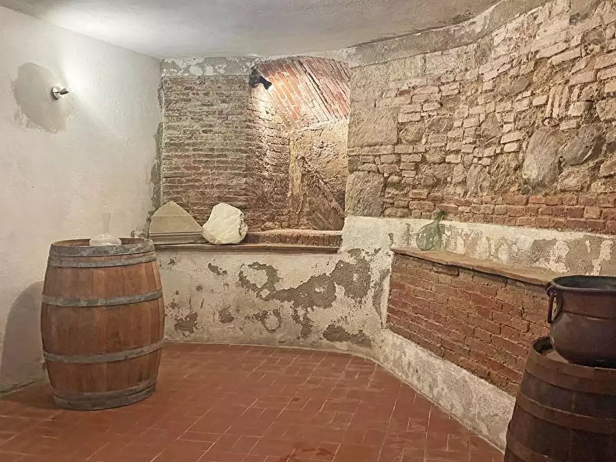 Immagine 24 di Casa colonica in vendita  a Rosignano Marittimo