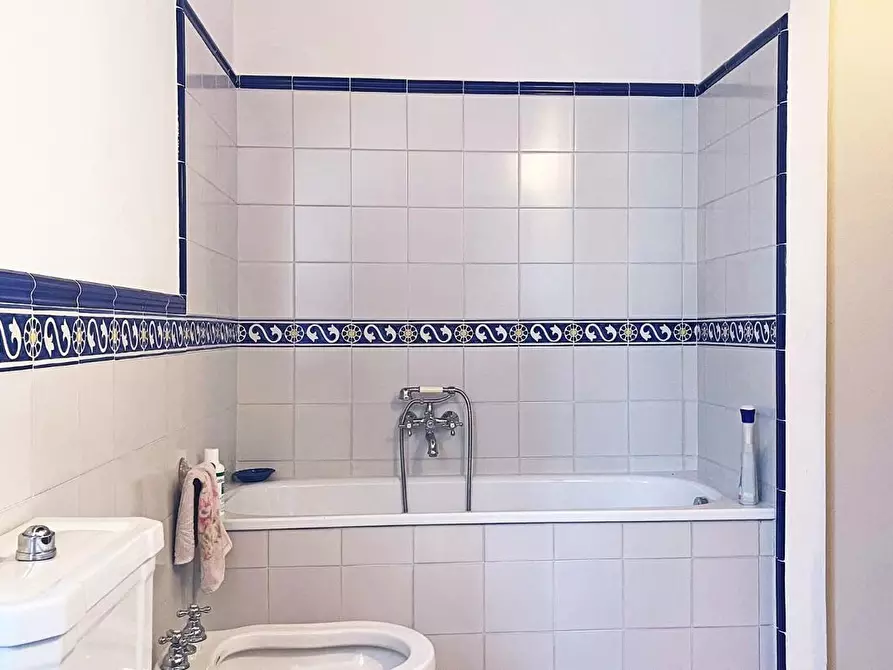 Immagine 17 di Casa colonica in vendita  a Rosignano Marittimo