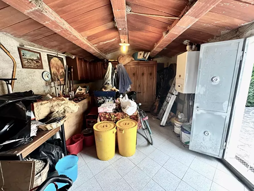 Immagine 41 di Villa in vendita  a San Giuliano Terme