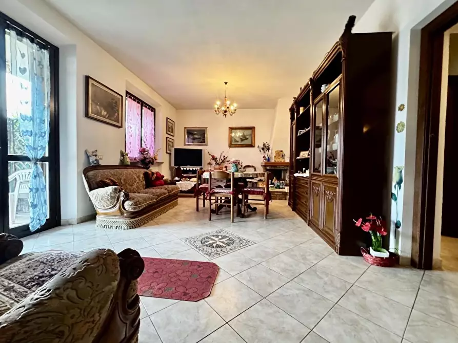 Immagine 15 di Villa in vendita  a San Giuliano Terme