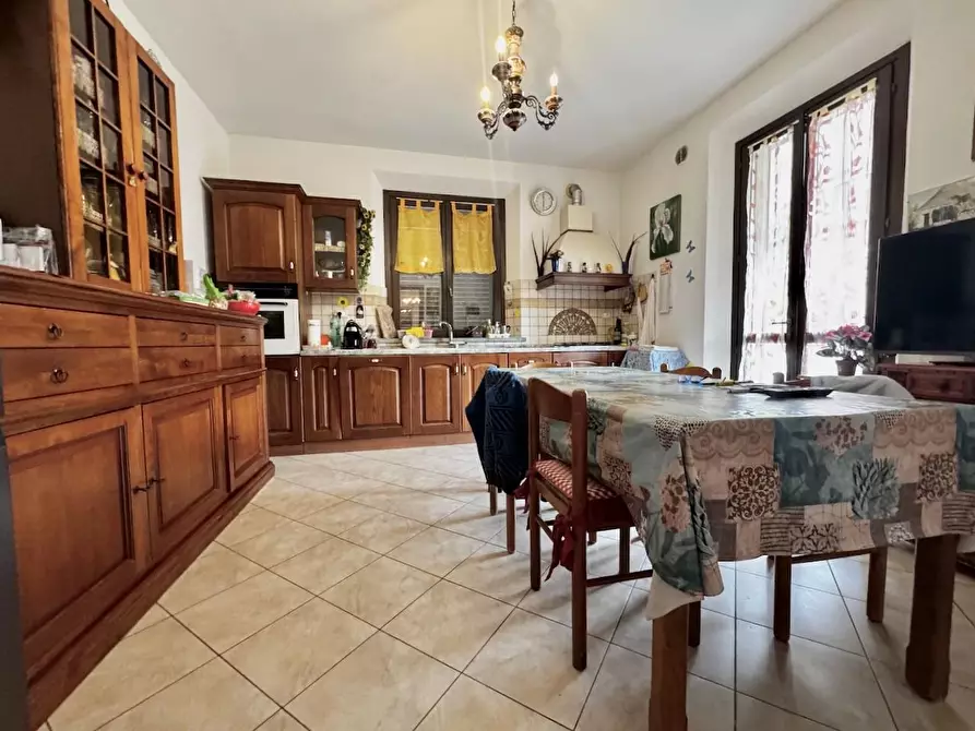 Immagine 19 di Villa in vendita  a San Giuliano Terme
