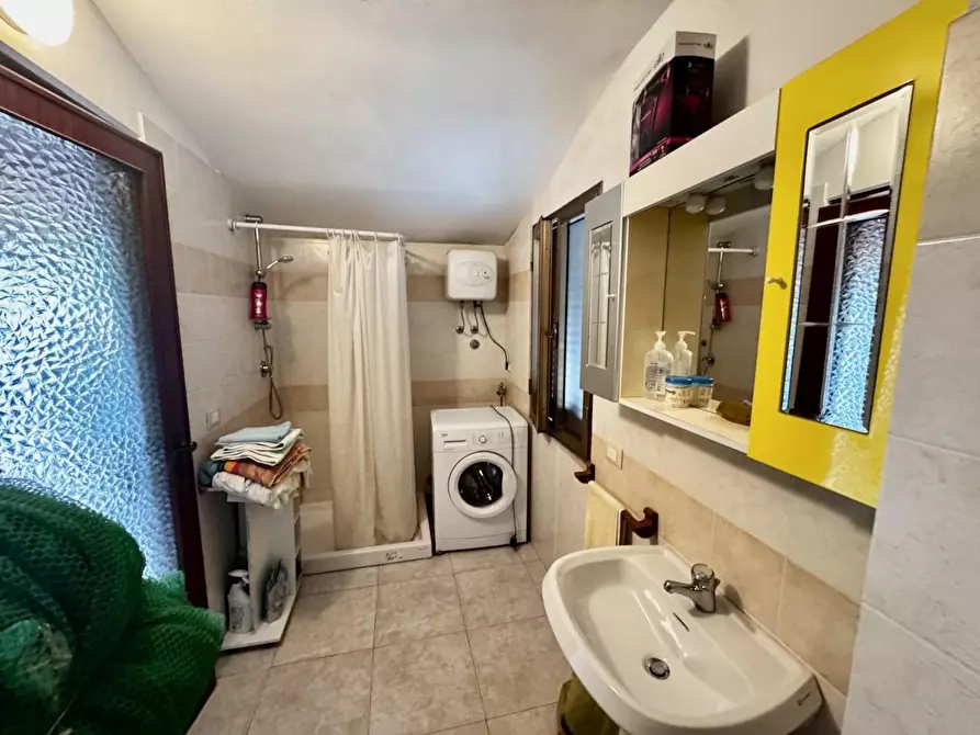 Immagine 43 di Villa in vendita  a San Giuliano Terme