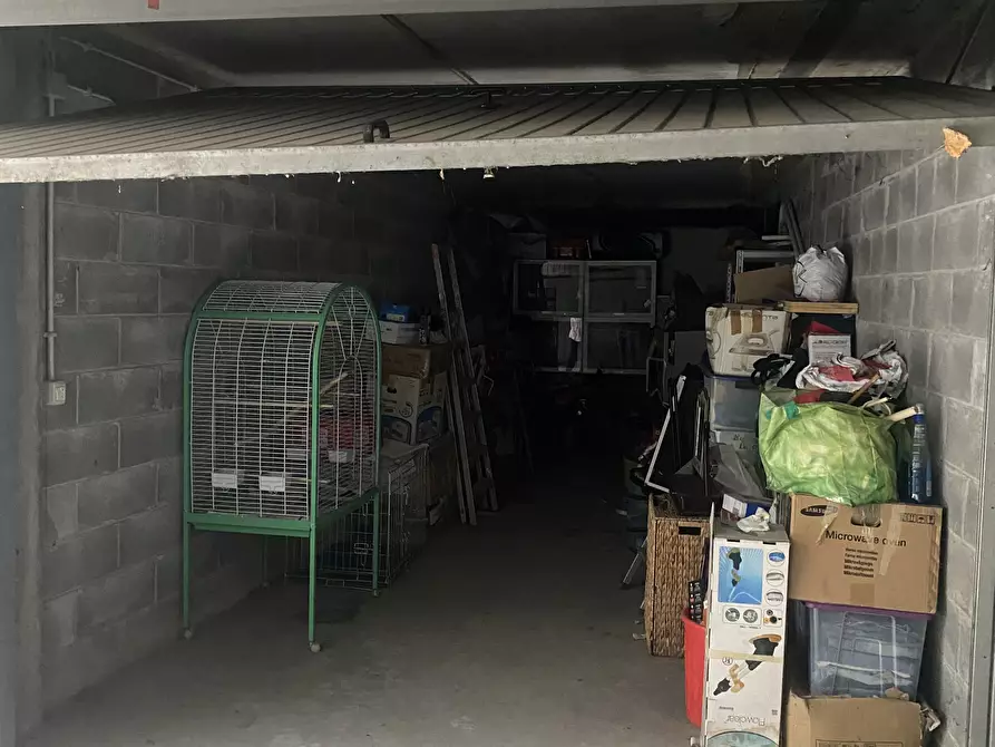Immagine 2 di Garage in vendita  a Torino