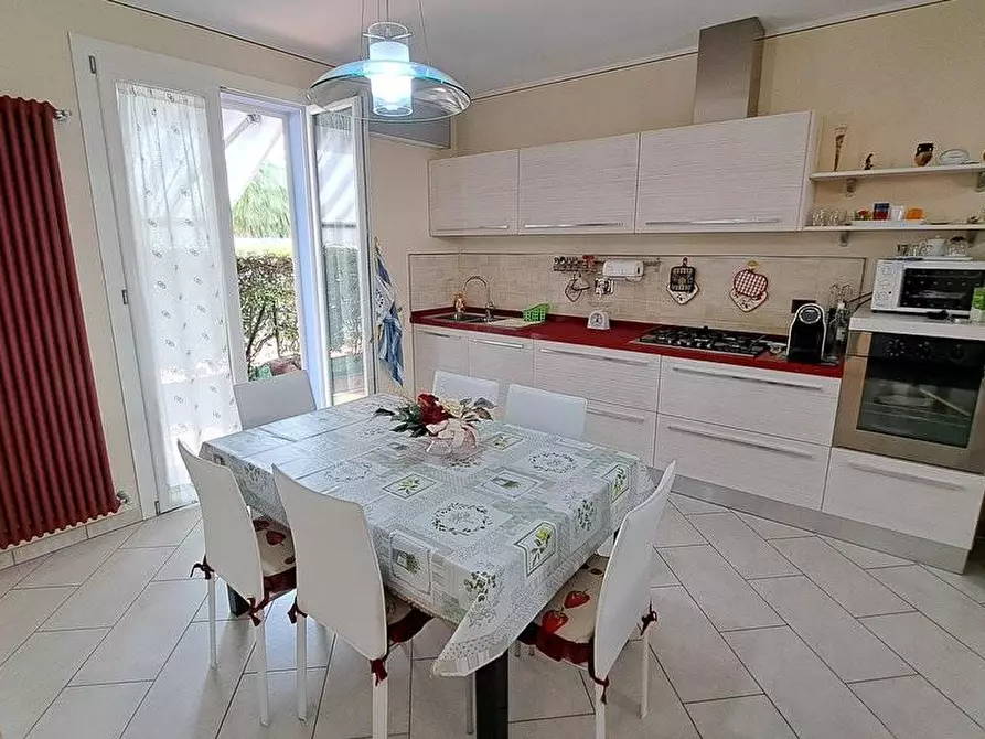 Immagine 5 di Casa bifamiliare in vendita  a Rosignano Marittimo
