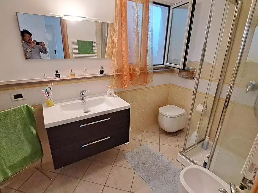 Immagine 19 di Casa bifamiliare in vendita  a Rosignano Marittimo