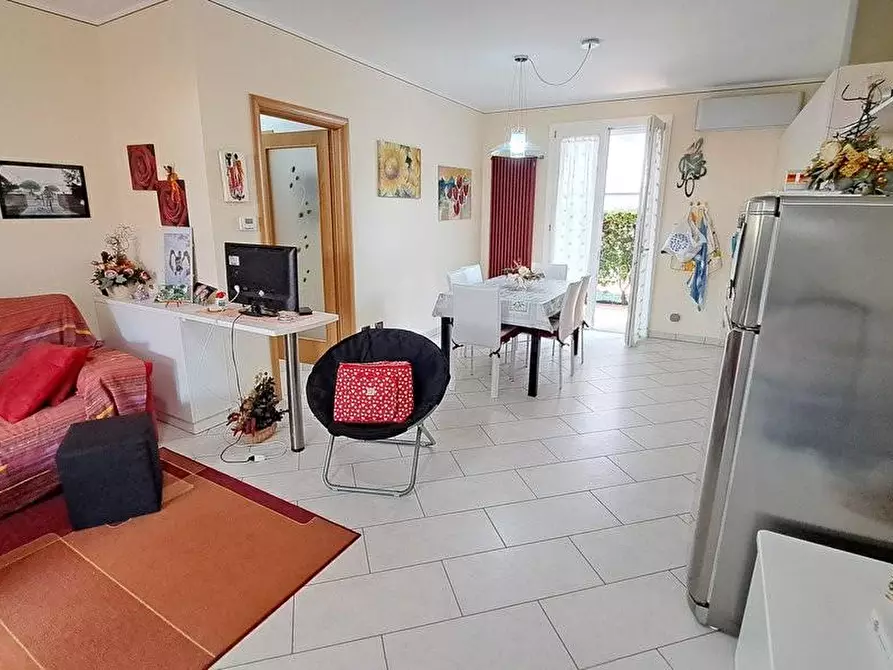 Immagine 2 di Casa bifamiliare in vendita  a Rosignano Marittimo
