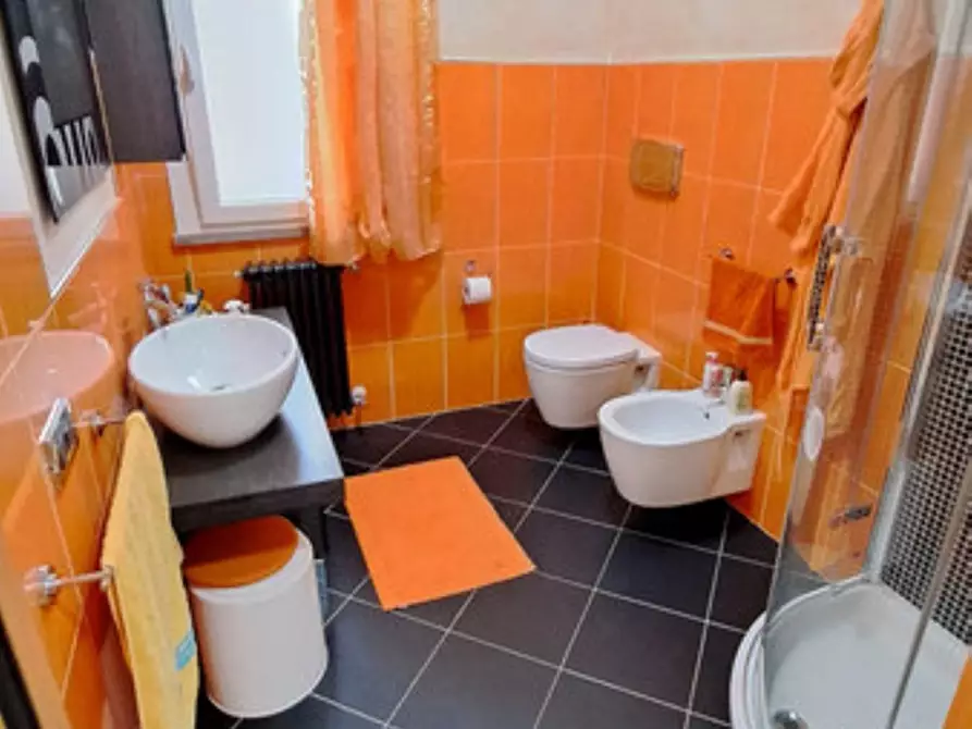 Immagine 10 di Casa bifamiliare in vendita  a Rosignano Marittimo