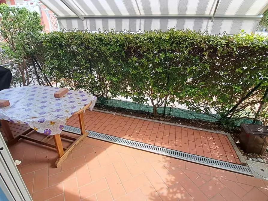 Immagine 17 di Casa bifamiliare in vendita  a Rosignano Marittimo