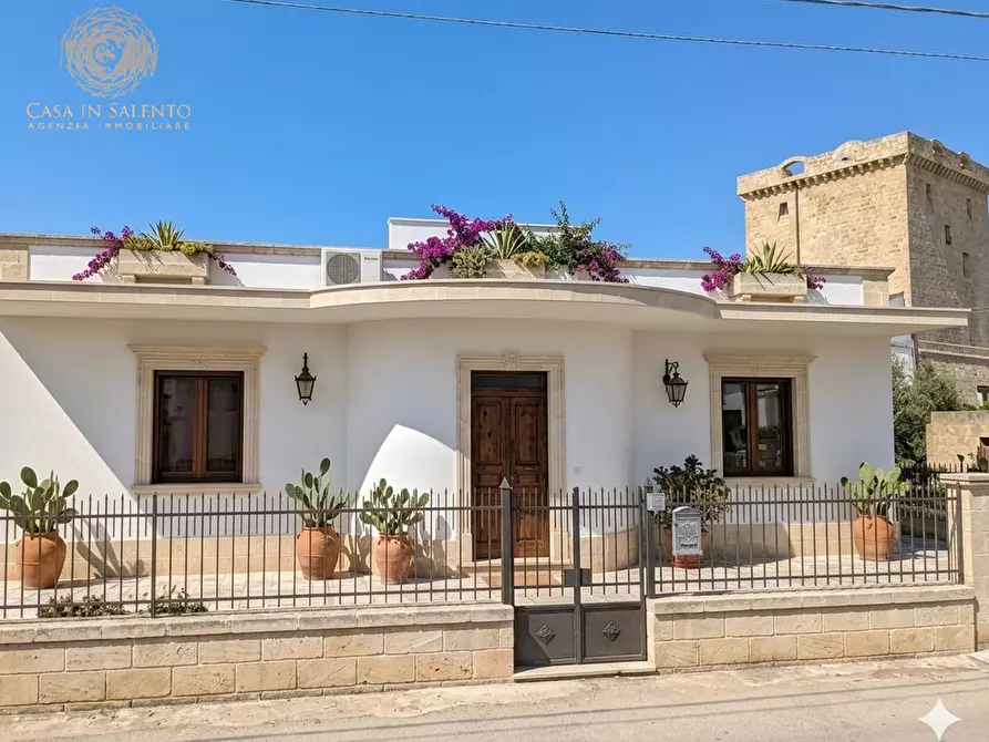 Immagine 1 di Villa in vendita  a Morciano Di Leuca