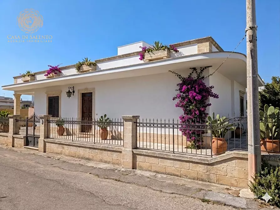 Immagine 3 di Villa in vendita  a Morciano Di Leuca
