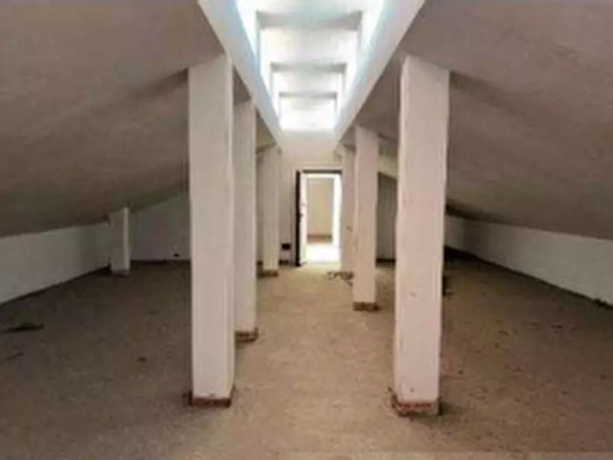 Immagine 16 di Mansarda in vendita  a Moncalieri