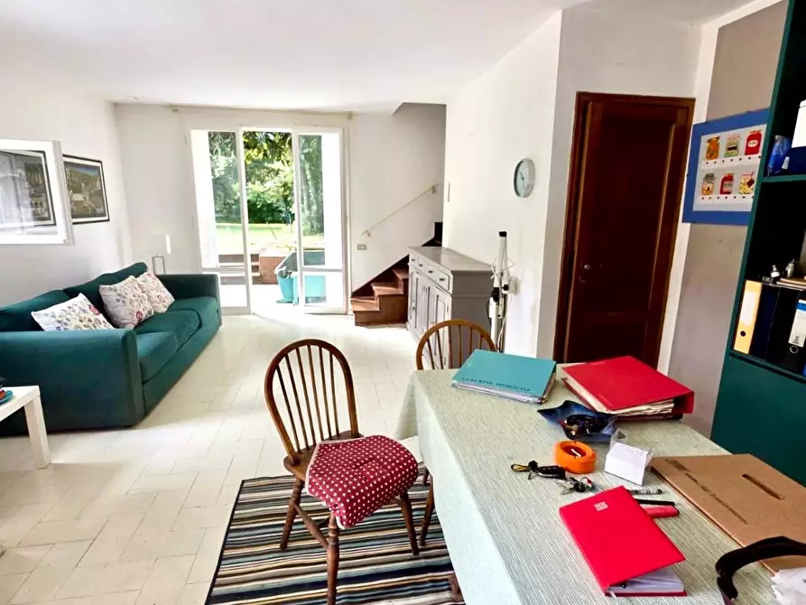 Immagine 9 di Porzione di casa in vendita  a Viareggio