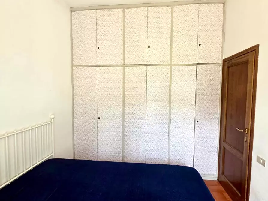 Immagine 19 di Porzione di casa in vendita  a Viareggio