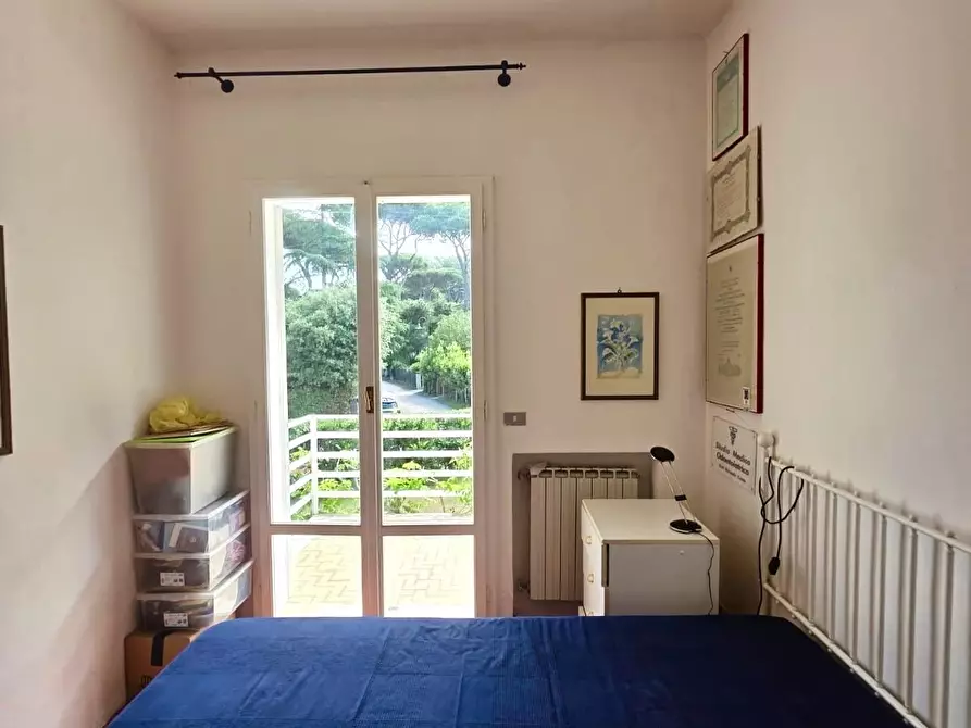 Immagine 18 di Porzione di casa in vendita  a Viareggio