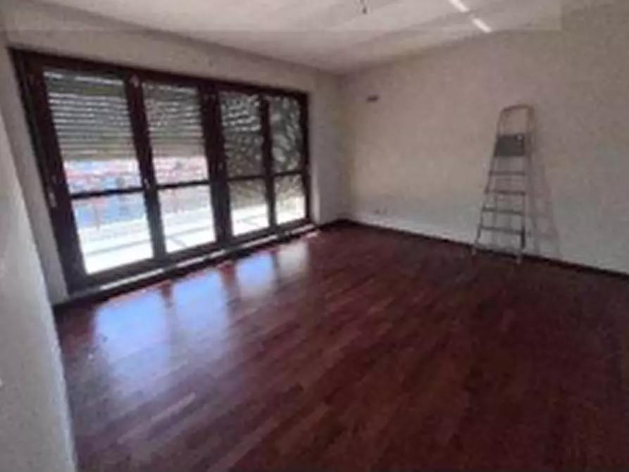 Immagine 14 di Mansarda in vendita  a Moncalieri