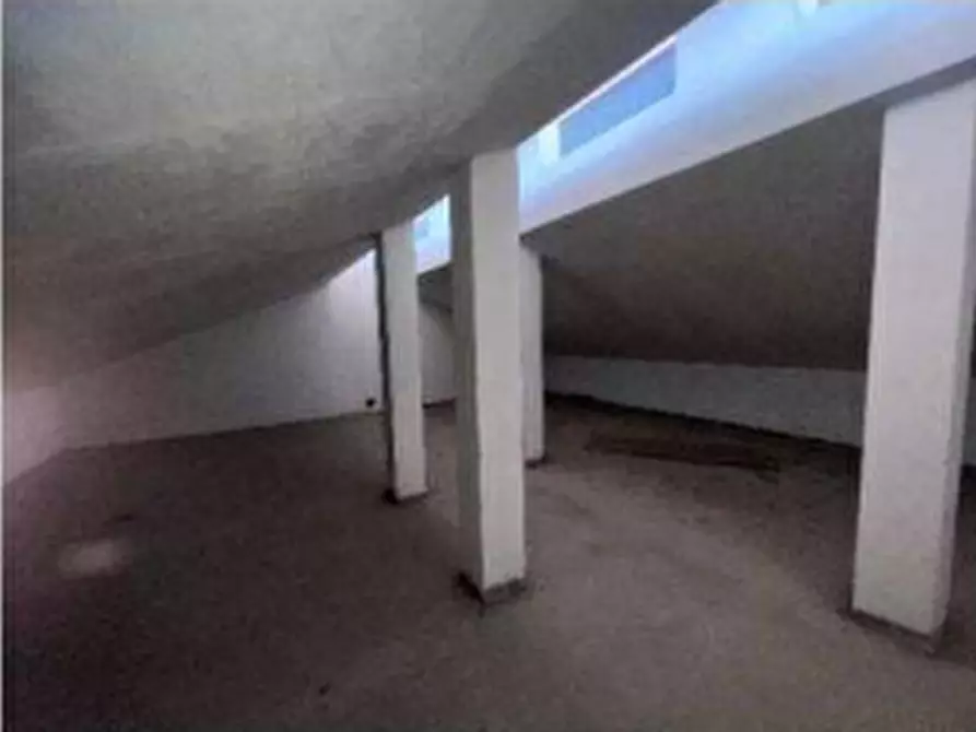 Immagine 19 di Mansarda in vendita  a Moncalieri