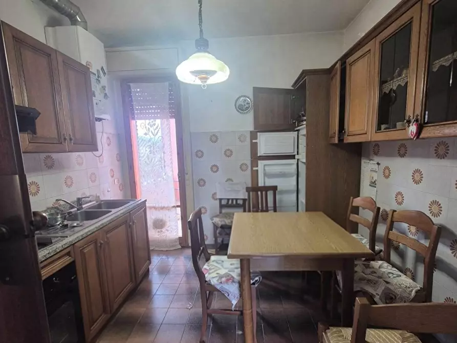 Immagine 2 di Appartamento in vendita  a Castelnuovo Magra