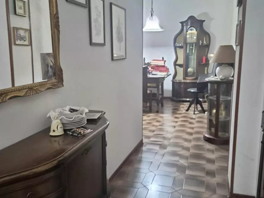 Immagine 3 di Appartamento in vendita  a Castelnuovo Magra