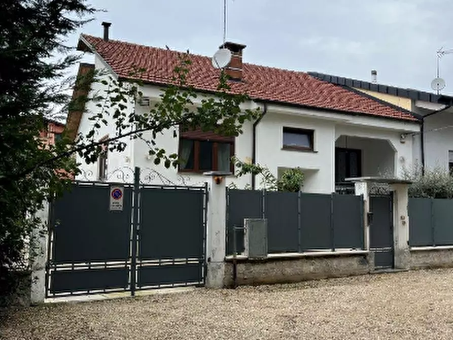 Immagine 1 di Appartamento in vendita  a Volvera