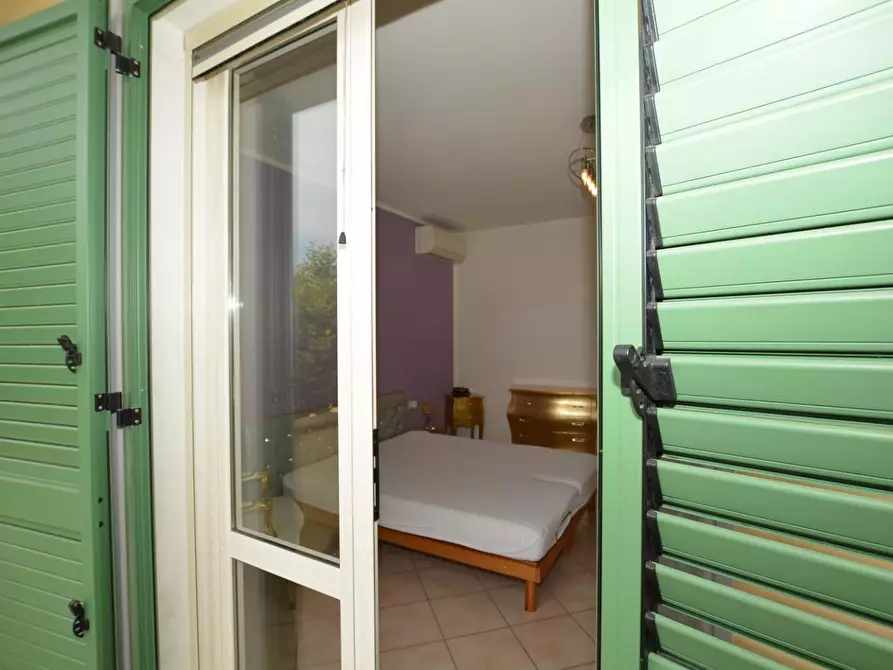 Immagine 11 di Casa bifamiliare in vendita  a Camaiore