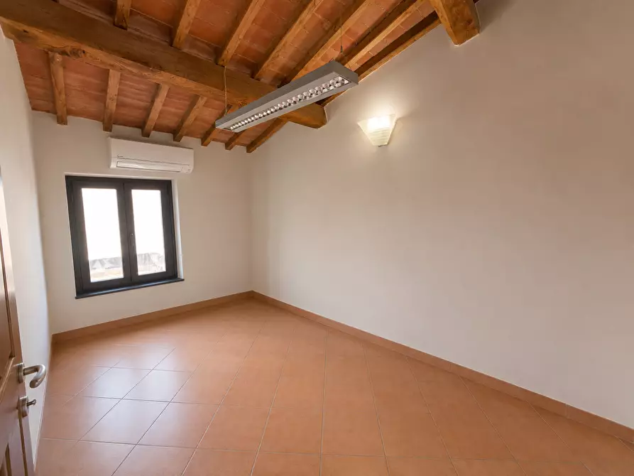 Immagine 15 di Terratetto in vendita  a Cascina