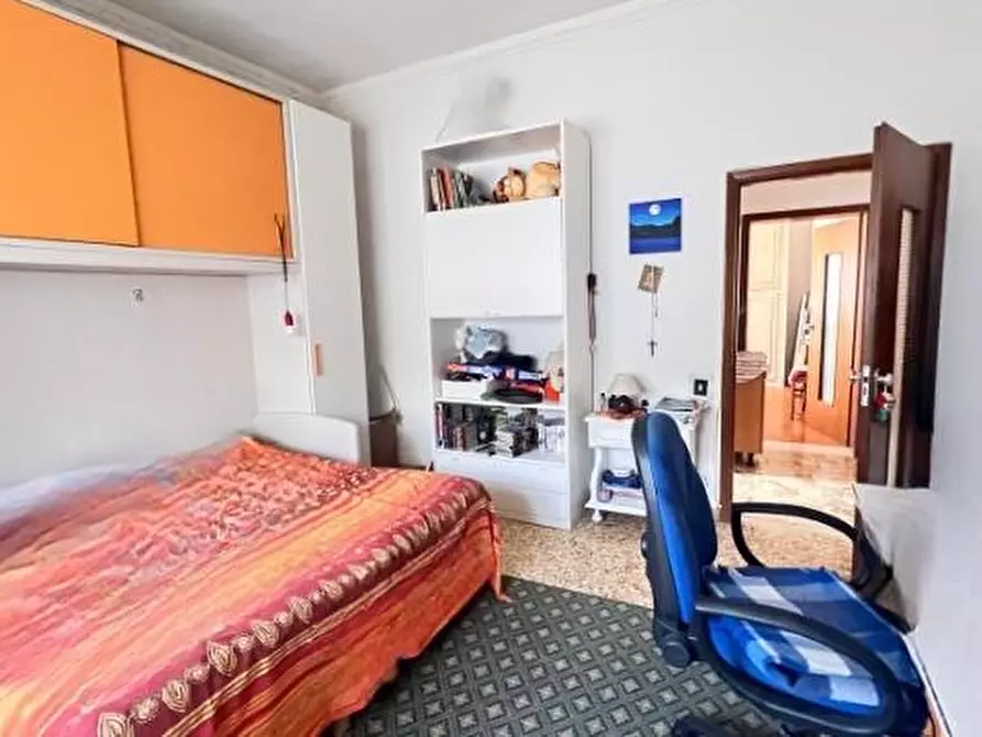 Immagine 11 di Appartamento in vendita  a Colle Di Val D'elsa