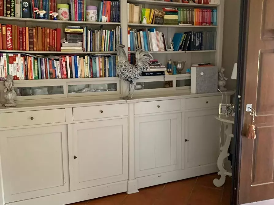 Immagine 11 di Appartamento in vendita  a Pontedera