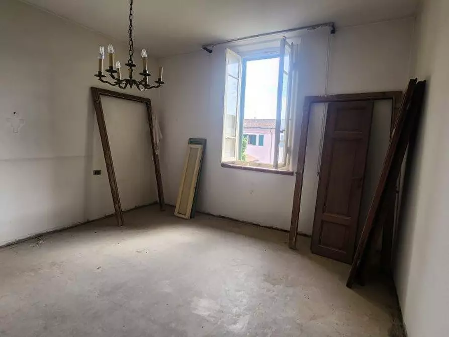 Immagine 4 di Casa bifamiliare in vendita  a Calcinaia