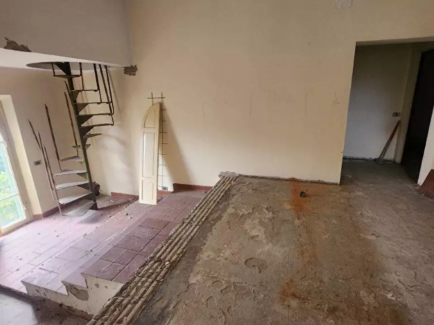 Immagine 5 di Casa bifamiliare in vendita  a Calcinaia