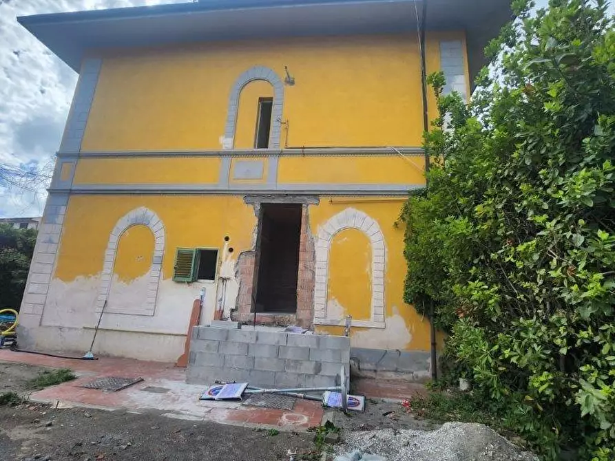 Immagine 14 di Casa bifamiliare in vendita  a Calcinaia