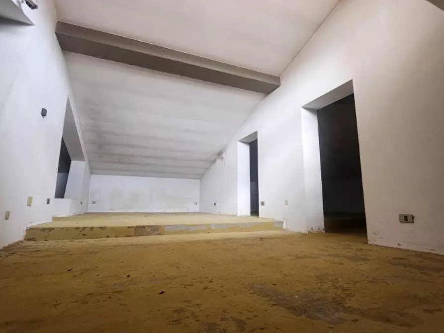 Immagine 11 di Casa bifamiliare in vendita  a Calcinaia