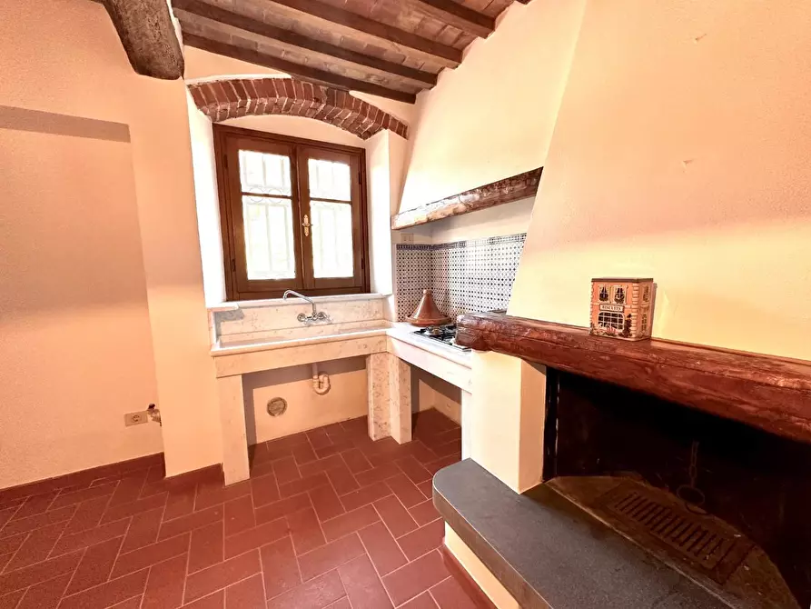 Immagine 17 di Casa colonica in vendita  a Pietrasanta