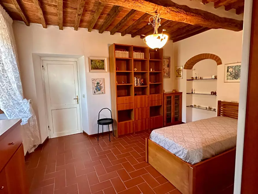 Immagine 19 di Casa colonica in vendita  a Pietrasanta