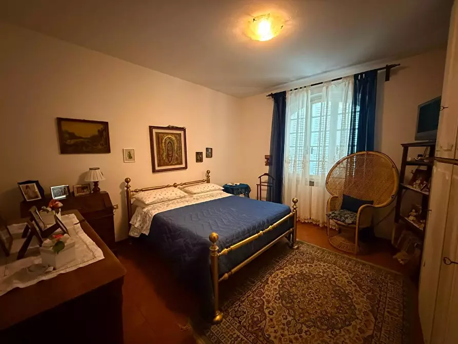 Immagine 29 di Villa in vendita  a Massa
