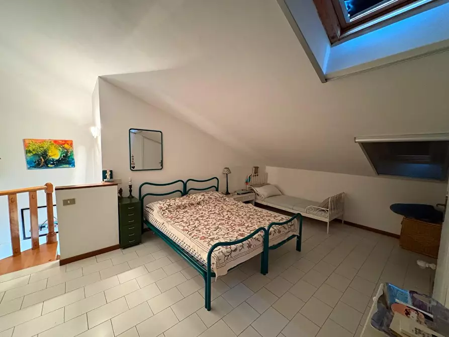 Immagine 15 di Appartamento in vendita  a Montignoso