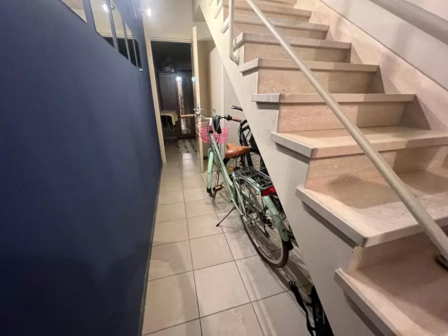 Immagine 16 di Appartamento in vendita  a Camaiore