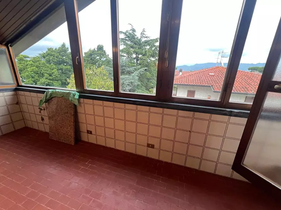 Immagine 16 di Mansarda in vendita  a Camaiore