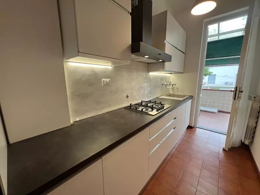 Immagine 3 di Mansarda in vendita  a Camaiore