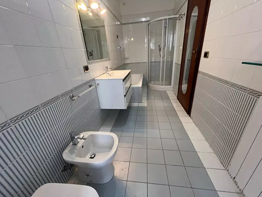 Immagine 6 di Mansarda in vendita  a Camaiore