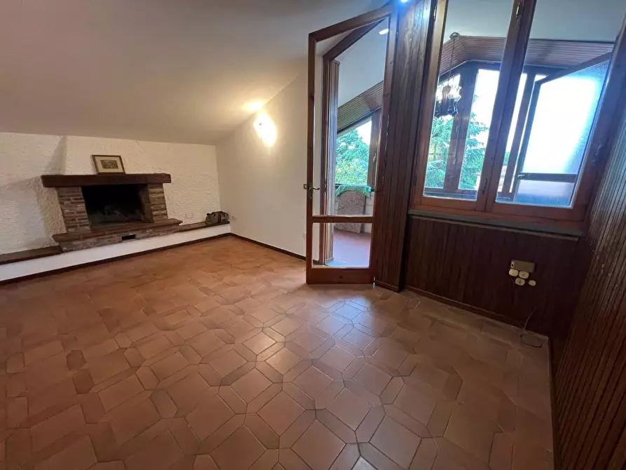 Immagine 13 di Mansarda in vendita  a Camaiore
