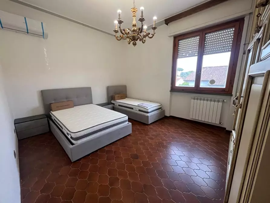 Immagine 4 di Mansarda in vendita  a Camaiore