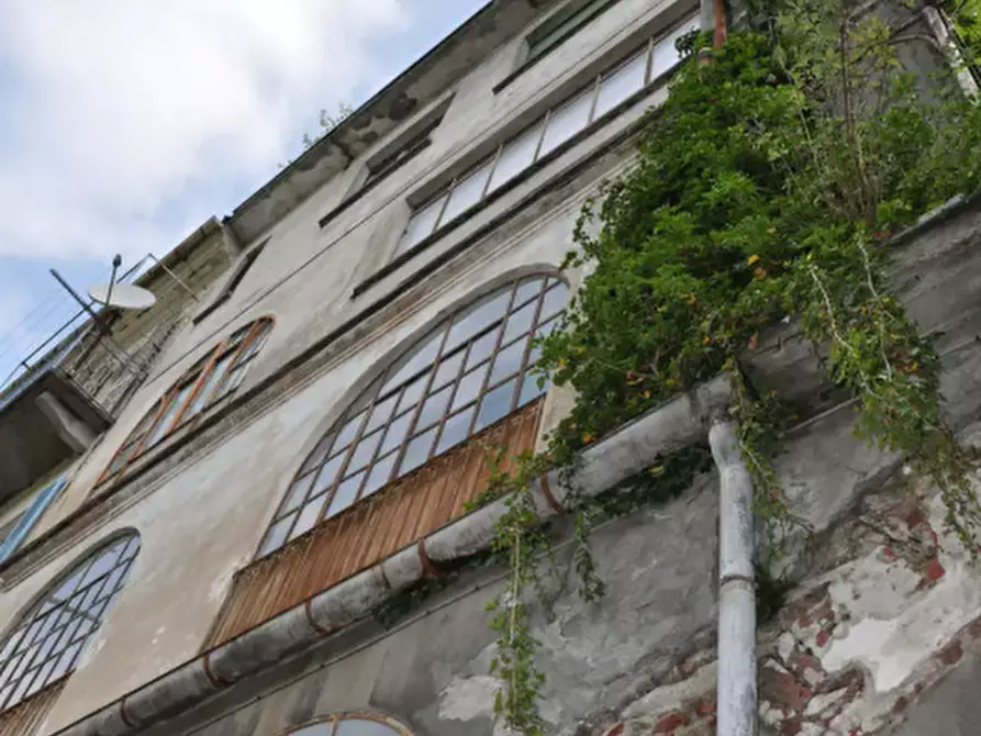 Immagine 1 di Palazzo in vendita  a Lanzo Torinese